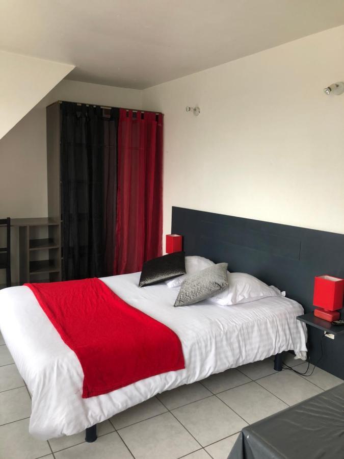 Alencimmo Apartment Alencon Bagian luar foto
